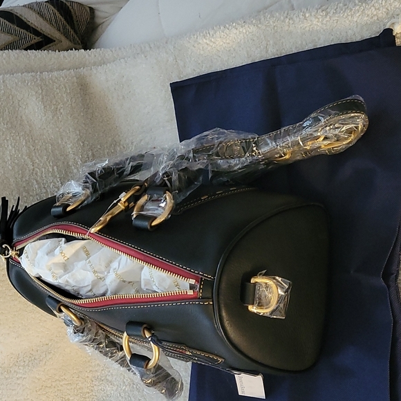 Dooney & Bourke Western smooth leather Olivia Satchel handbag. - Picture 9 of 16